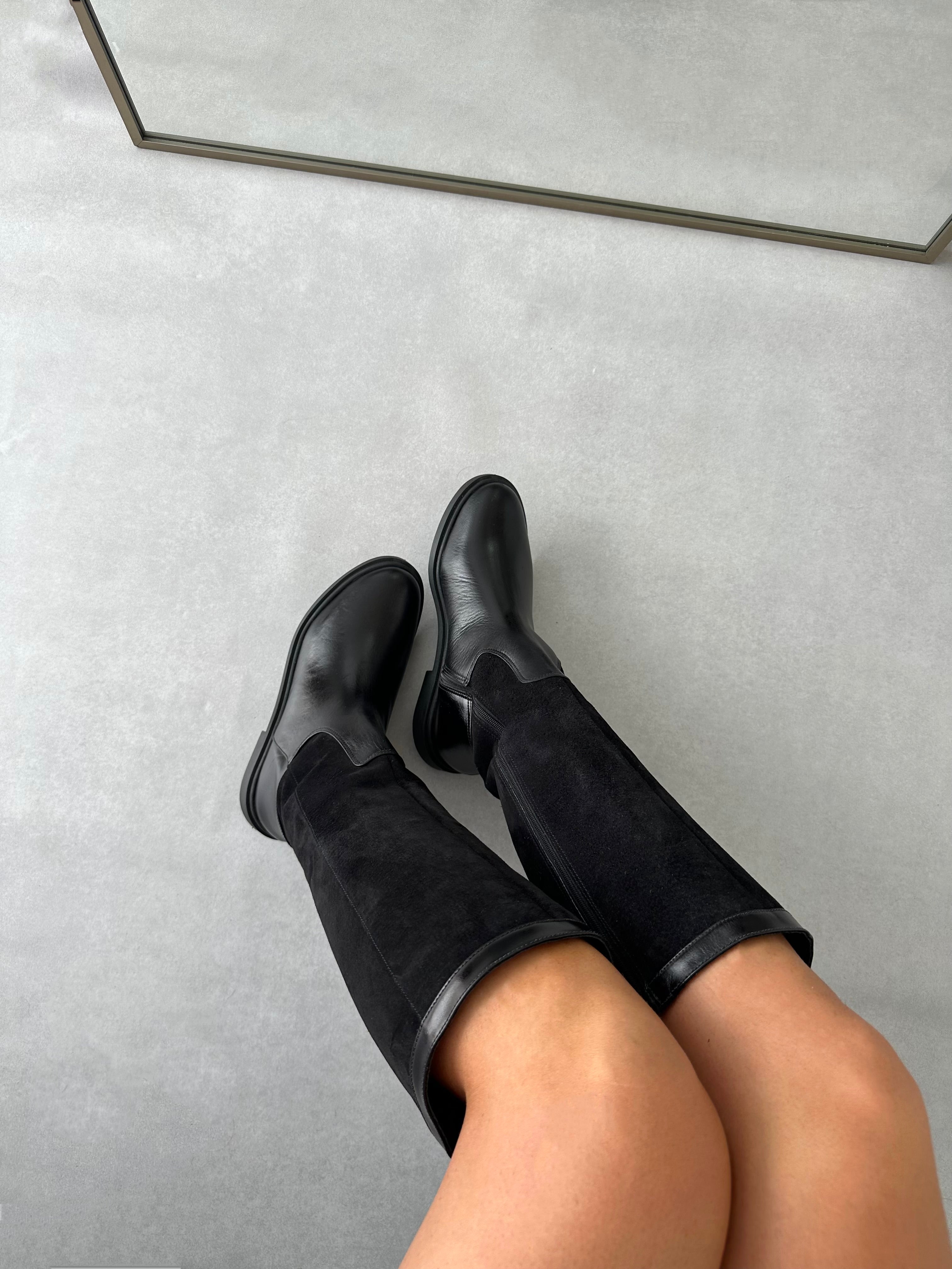 Bota Montaria Kate Camurça Preta