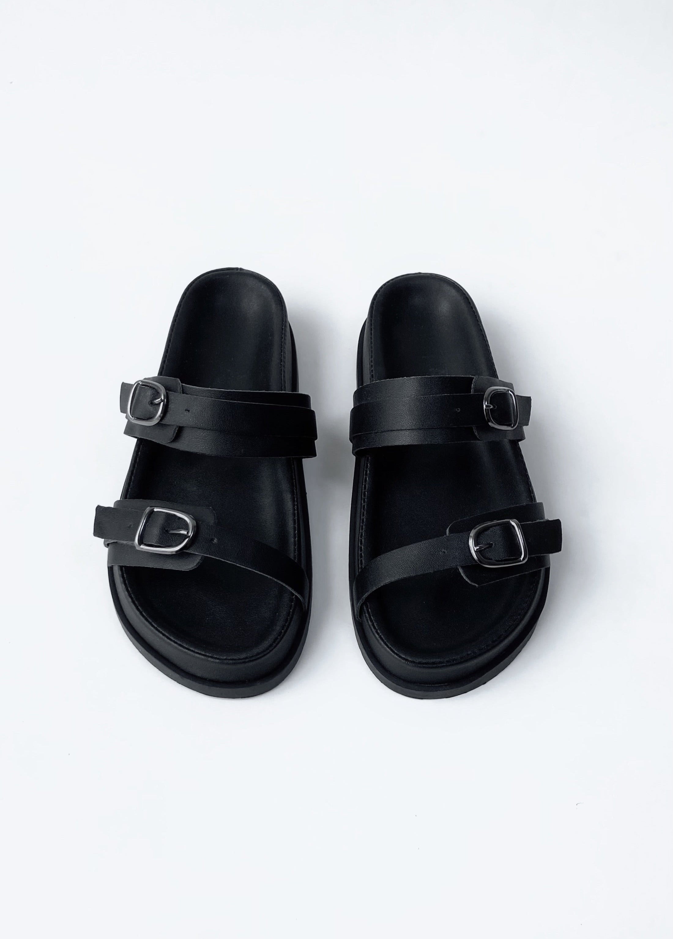FLAT NAOMI PRETO