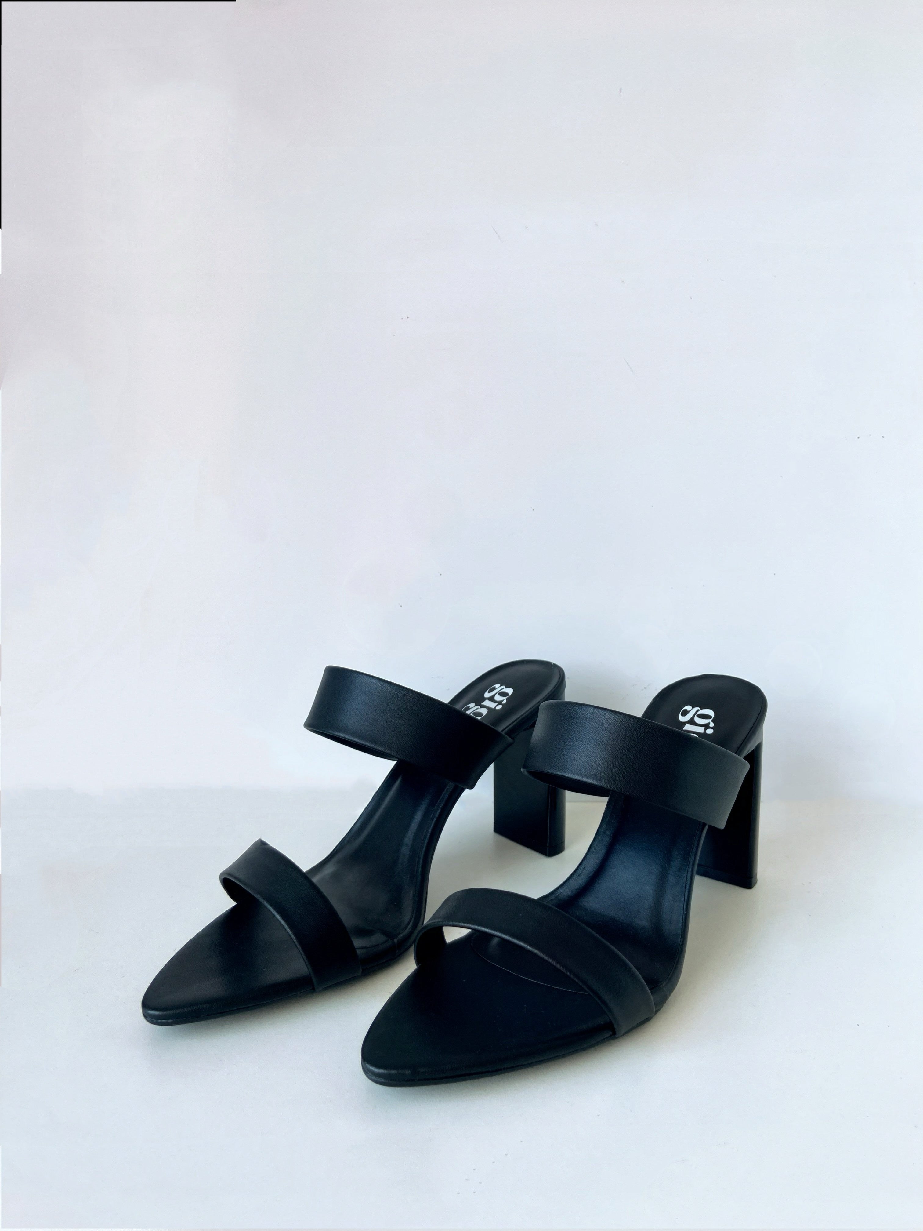 TAMANCO DAISY OFF WHITE