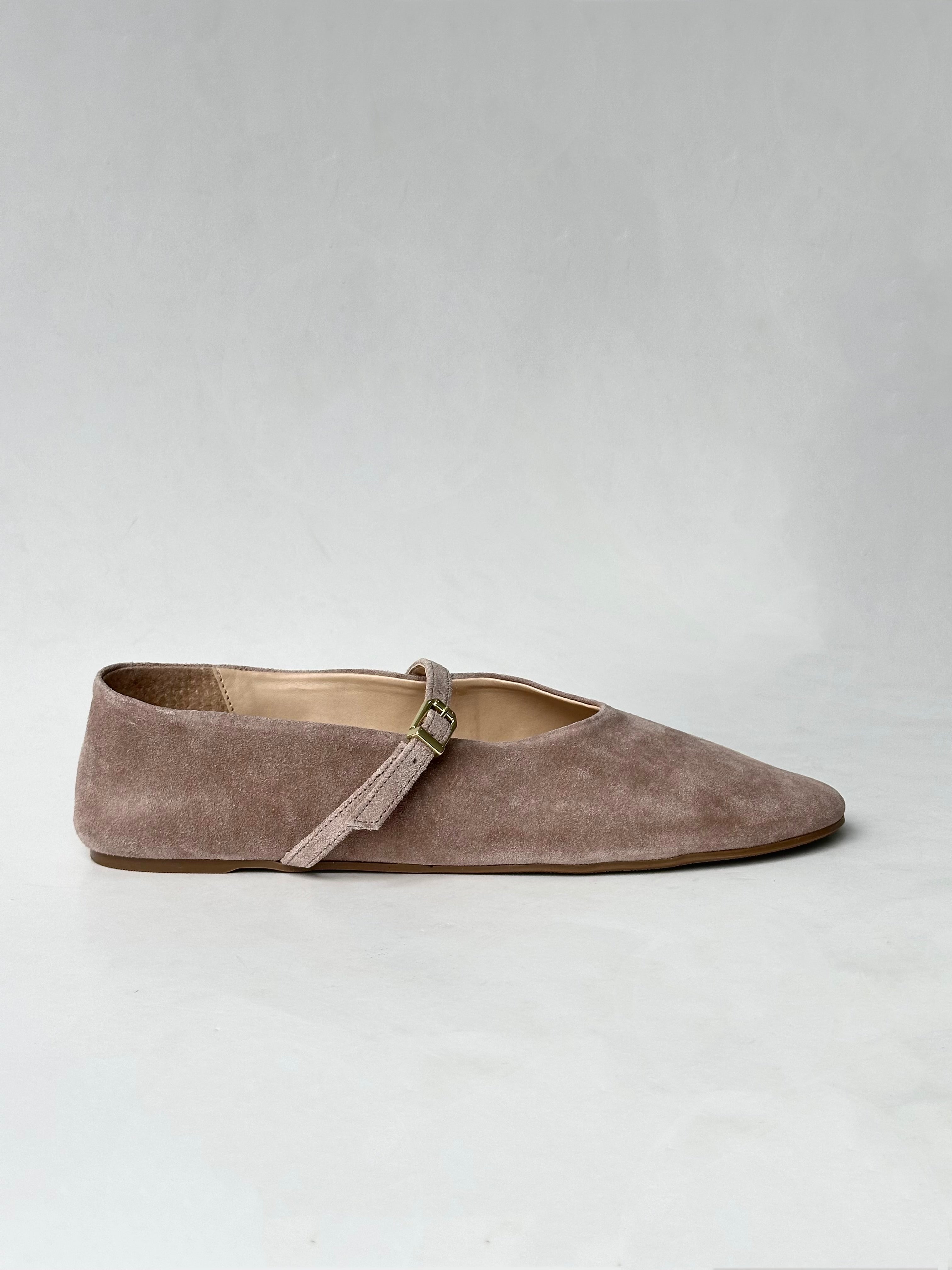 Sapatilha Chloe Camurça Fendi