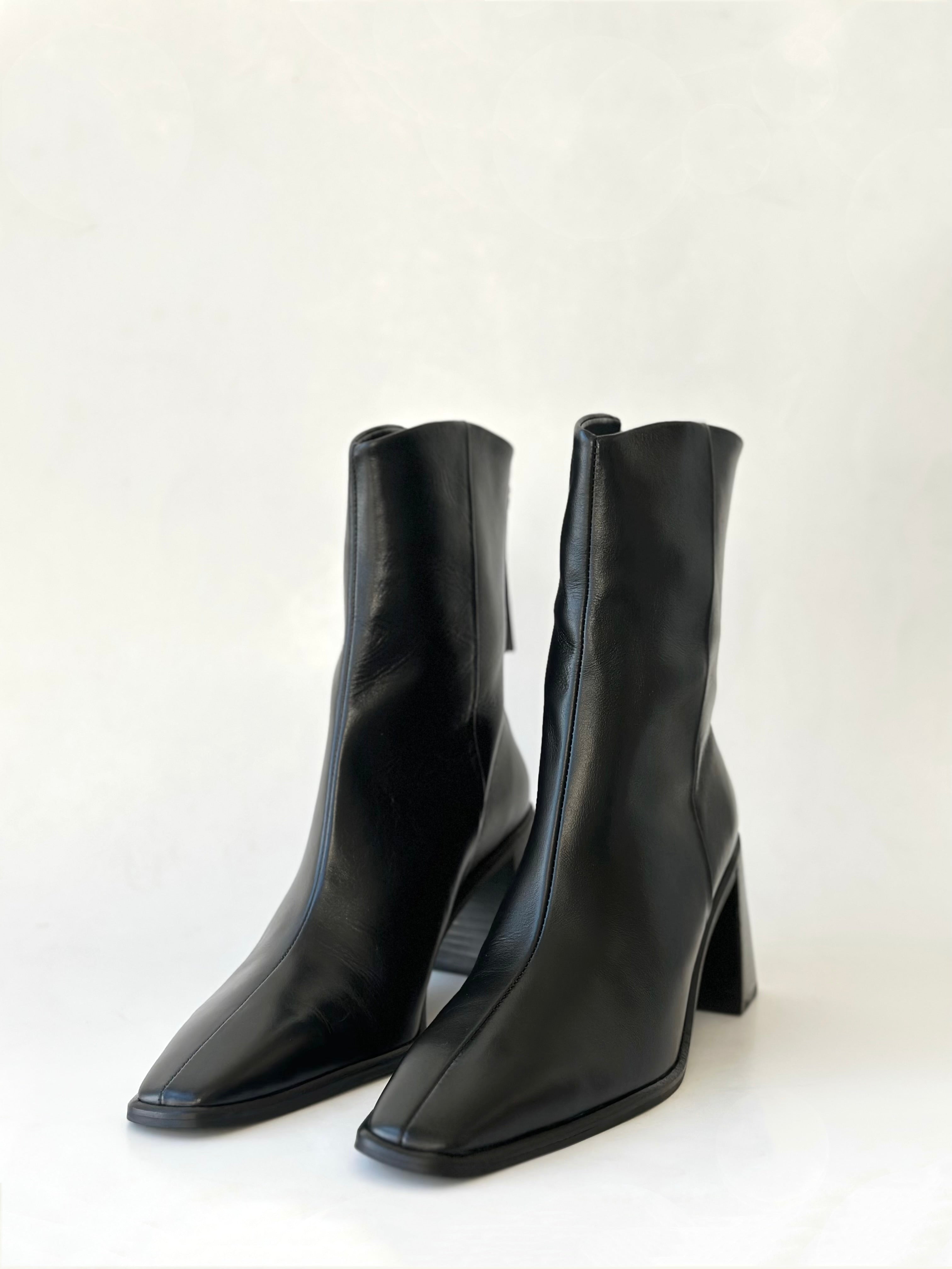 Bota Anne Couro Preta