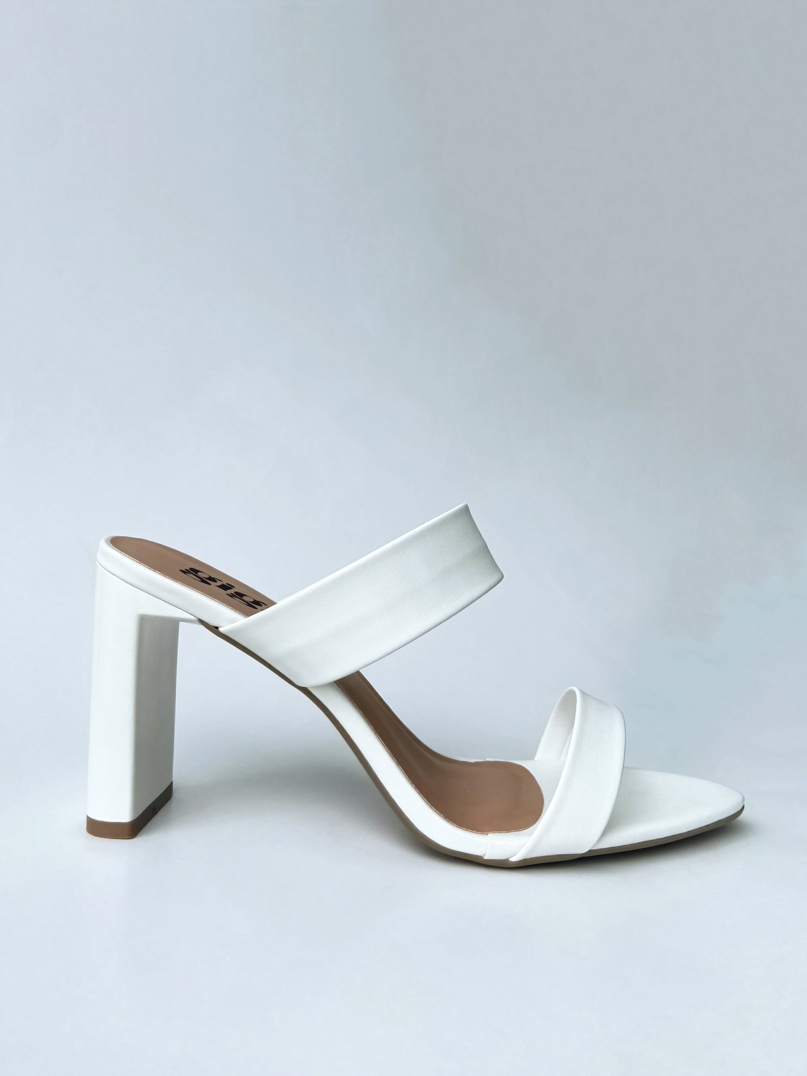 TAMANCO DAISY OFF WHITE