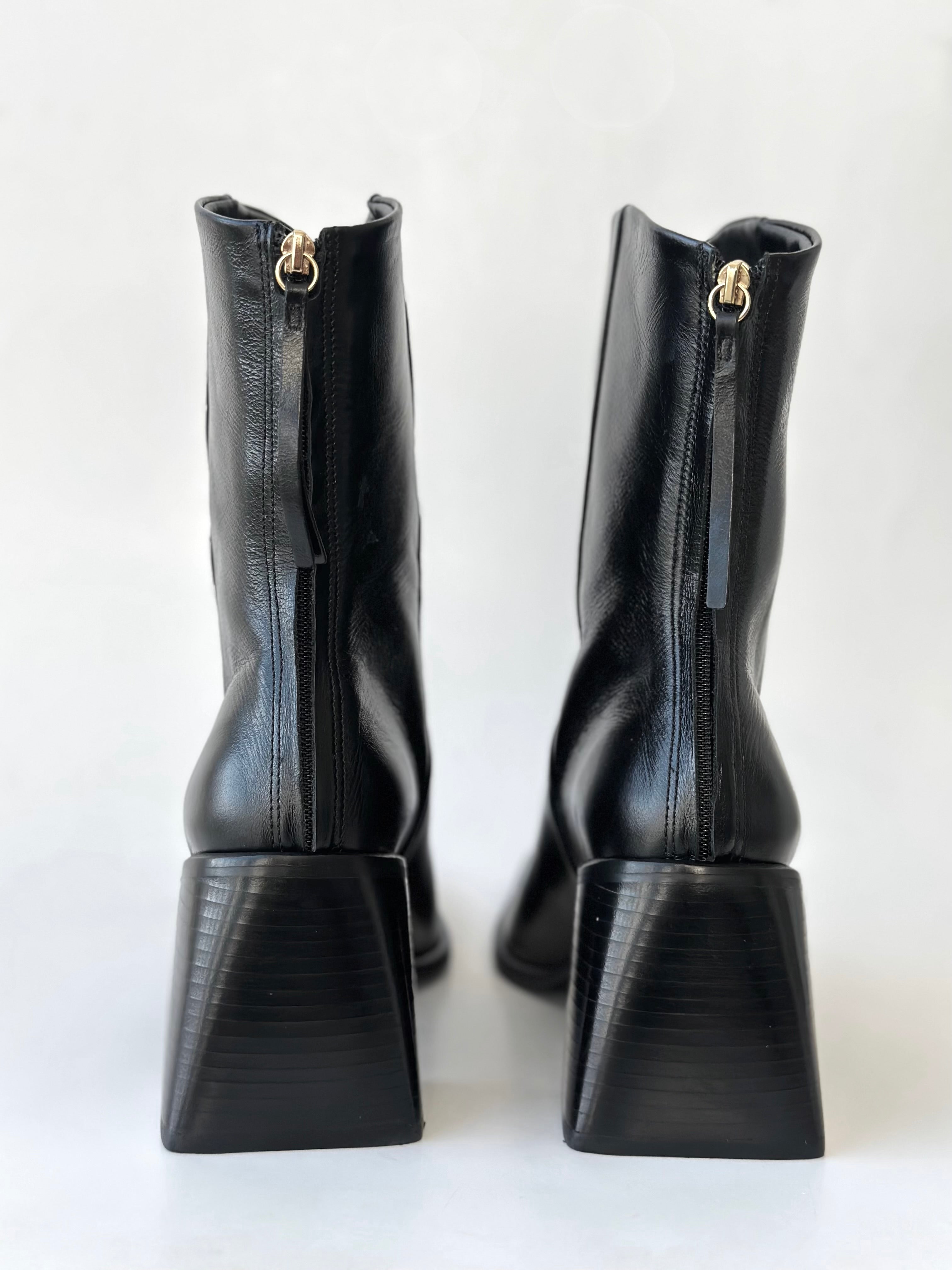 Bota Anne Couro Preta