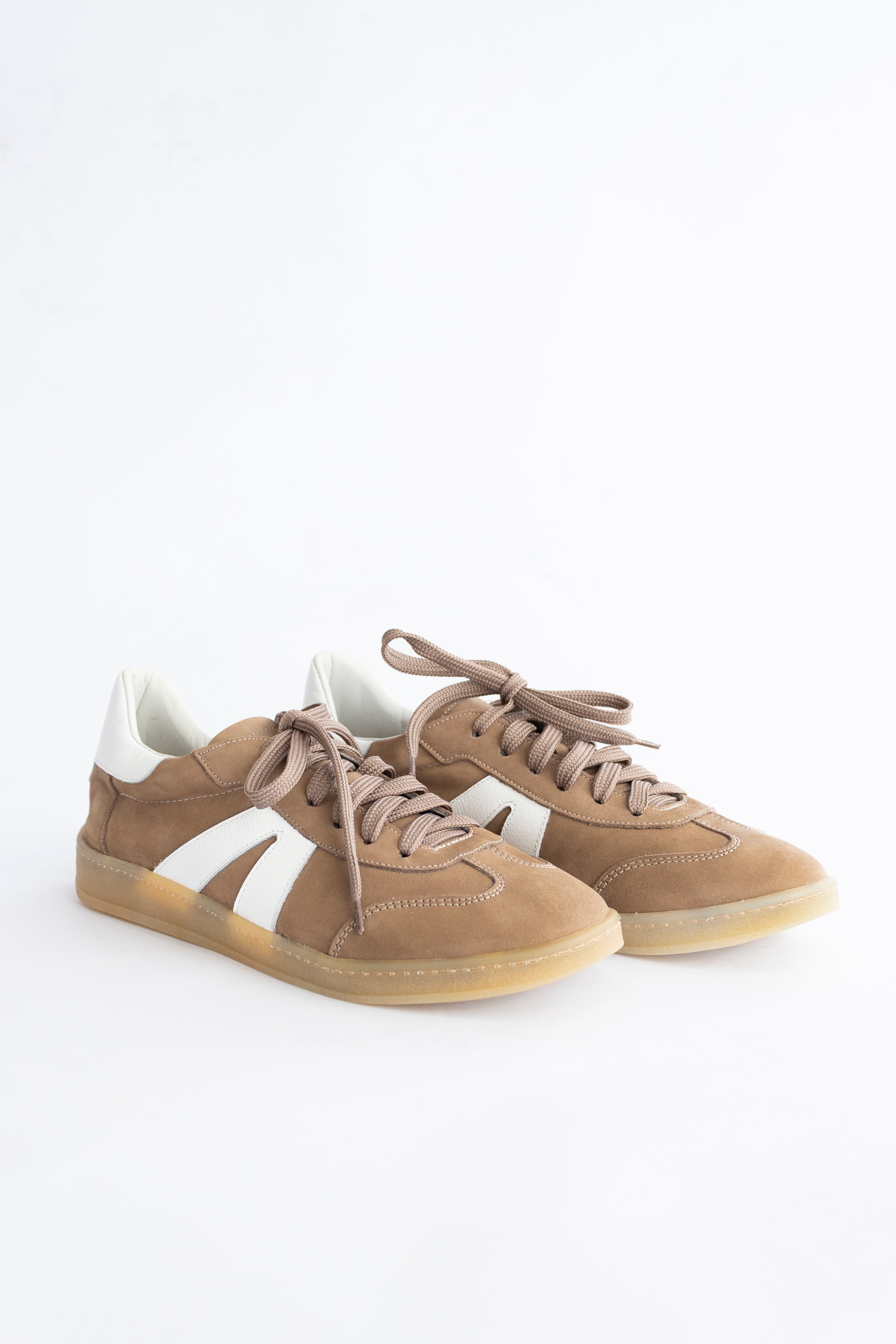 TÊNIS FEMININO CELINA - MARROM NOBUCK
